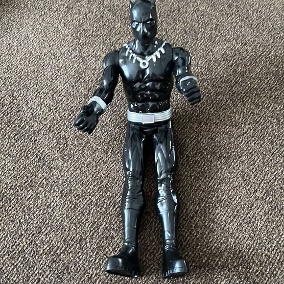 Black Panther Marvel Avengers 11.5” Black/Silver Figure Hasbro C-3632B 2017 - Picture 2 of 14